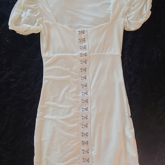 Pretty little thing dress - Picture 5 of 5